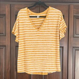 a new day Striped Yellow V-Neck Women's Top, Size L